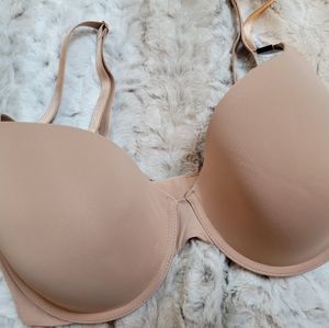 🆕 VS T-Shirt Lightly Padded Demi Bra Victoria's Secret